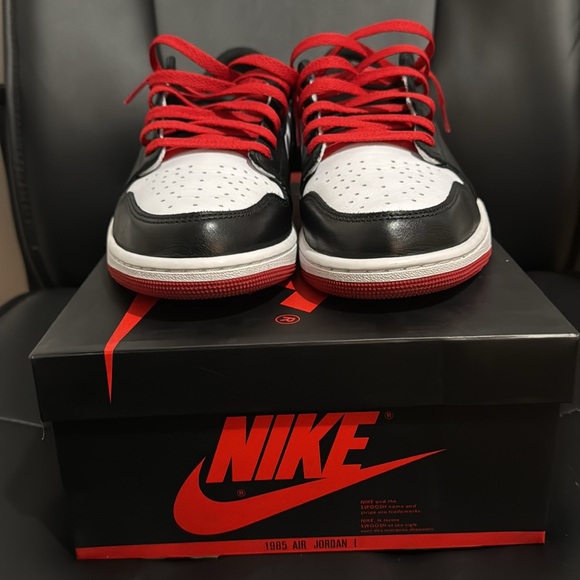 Jordan 1 low OG ‘Black Toe’ - Picture 3 of 8